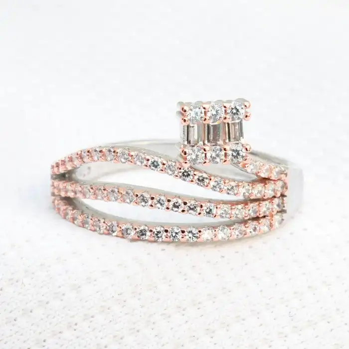 Gyary Luxe Wave Trio Ring