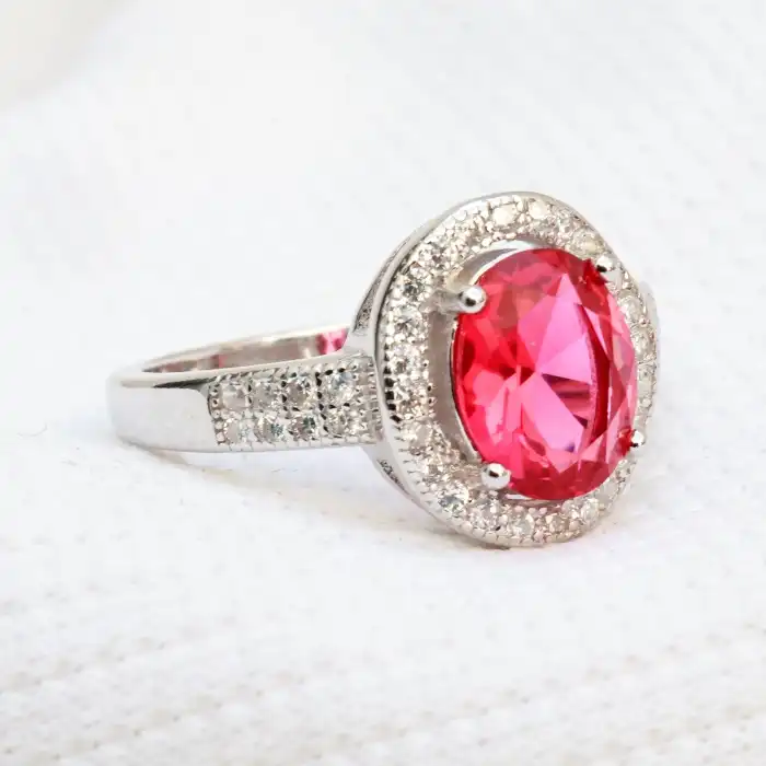Gyary Ruby Red Oval Halo Ring