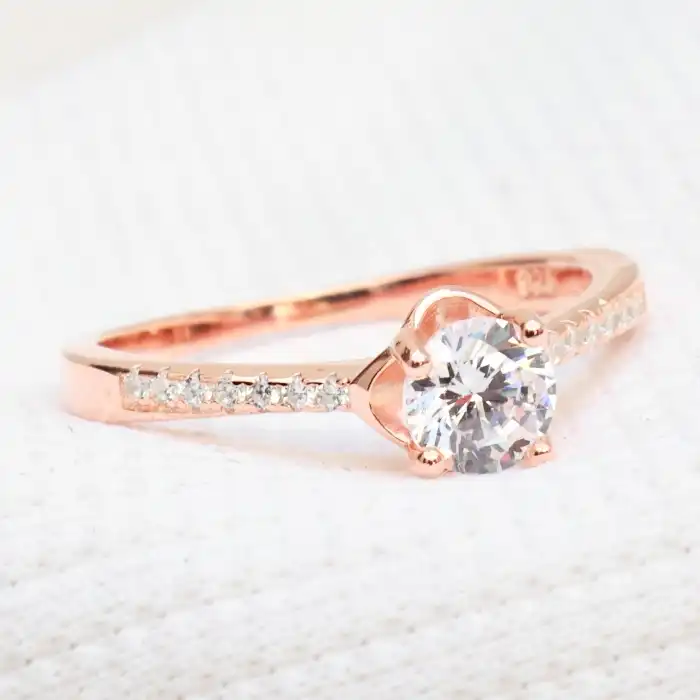 Gyary Rose Gold Solitaire Ring