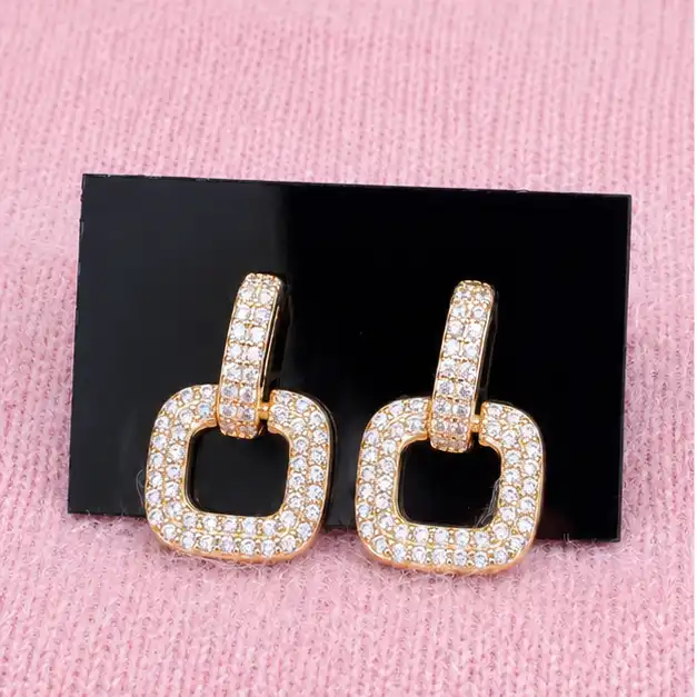Gyary Luxe Link Stud Earrings