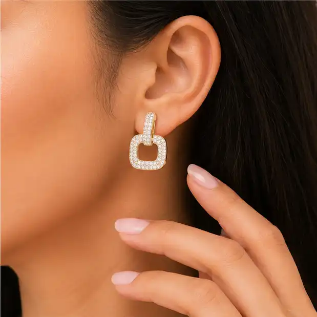 Gyary Luxe Link Stud Earrings