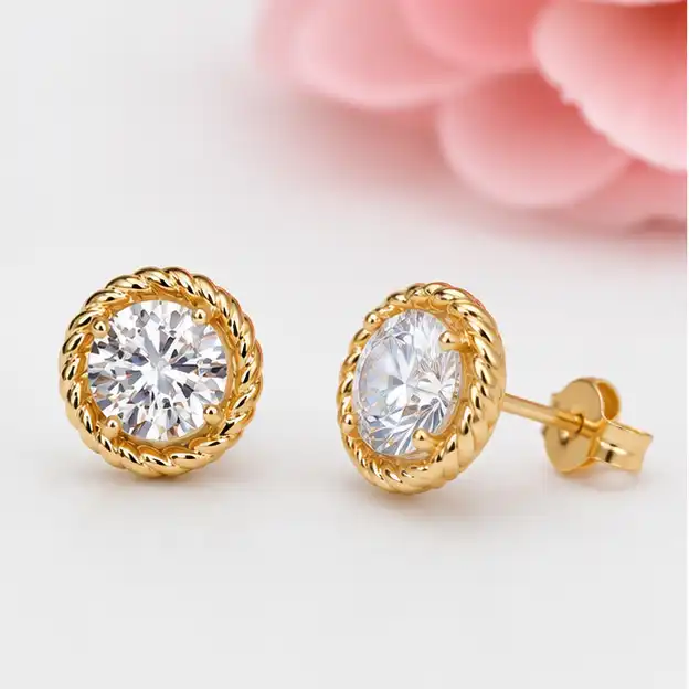 Gyary Classic Solitaire Stud Earrings