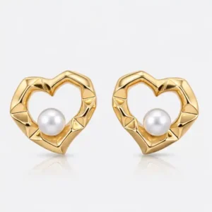 Gyary Pearl Heart Stud Earrings