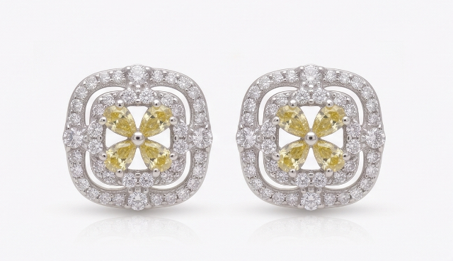 Gyary Golden Blossom Stud Earrings