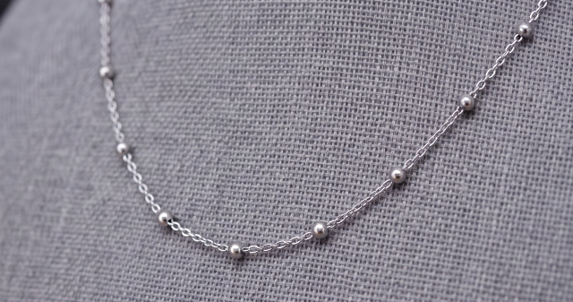 Gyary Luna Beaded Station Silver Chain for Women