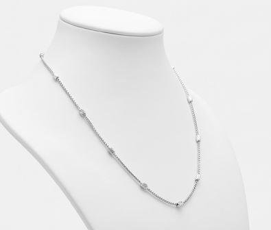Gyary Aurora Beaded Box Chain for Women