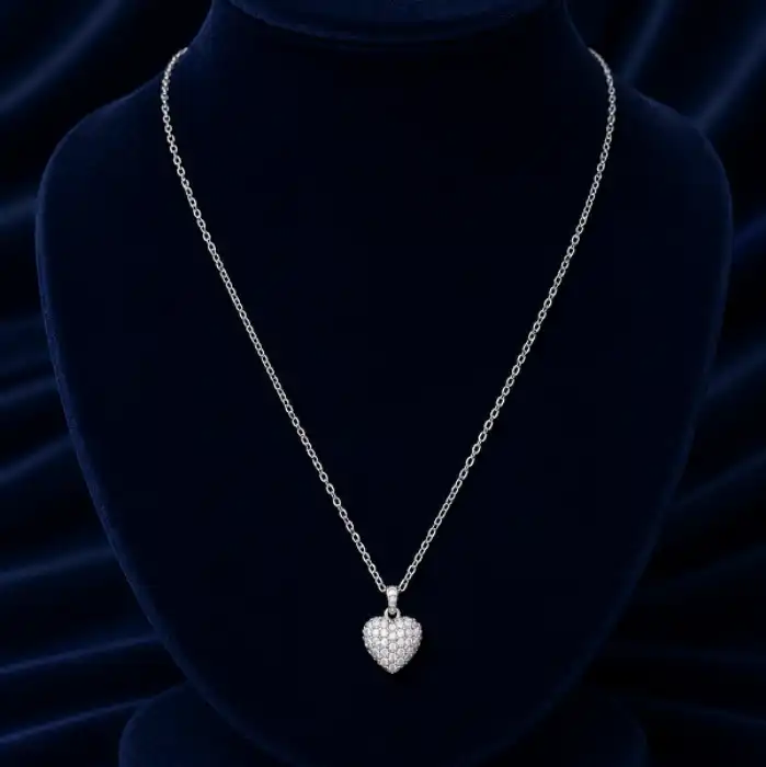 Gyary Amour Spark Pendant Necklace