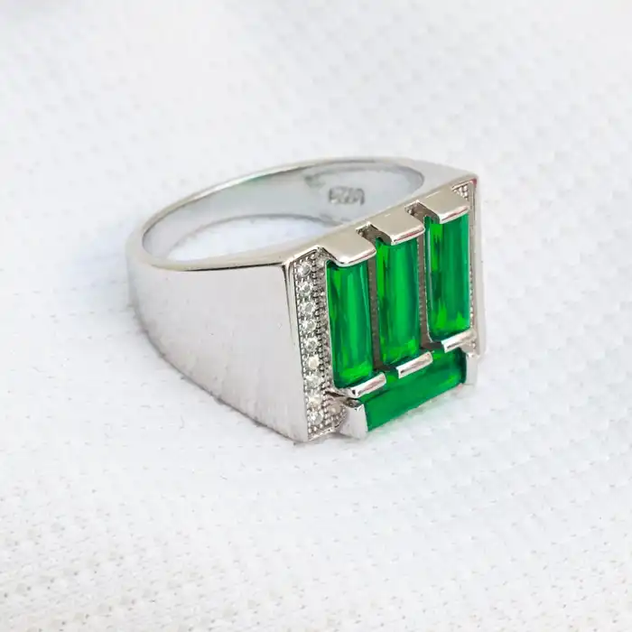 Gyary Men’s Green Baguette Ring