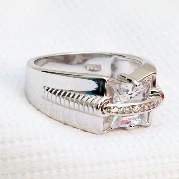 Gyary Men’s Sterling Silver Royal Square CZ Statement Ring