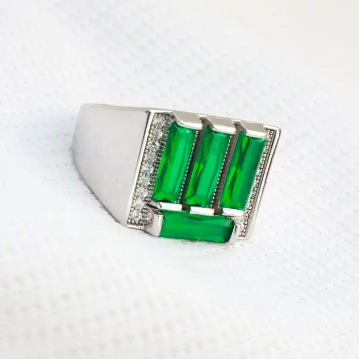 Gyary Men’s Green Baguette Ring